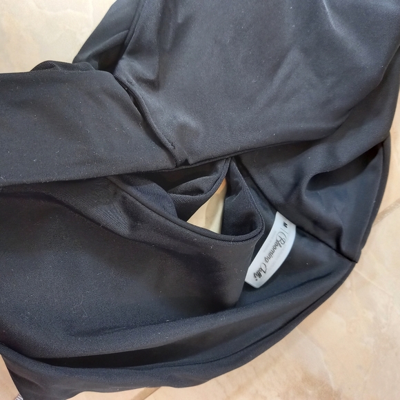 Blooming jelly black swim set size medium - Picture 4 of 8